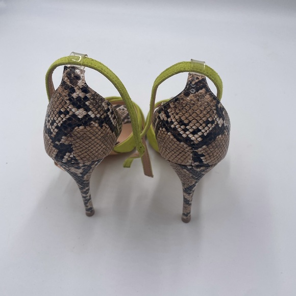 Sandle - Picture 3 of 3